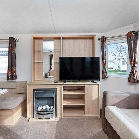 Robin Hood Rhyl Hotel ภายนอก รูปภาพ